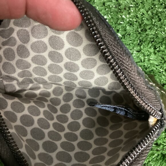 Brighton Coin Purse Patent Leather Zip Closure - Picture 5 of 7